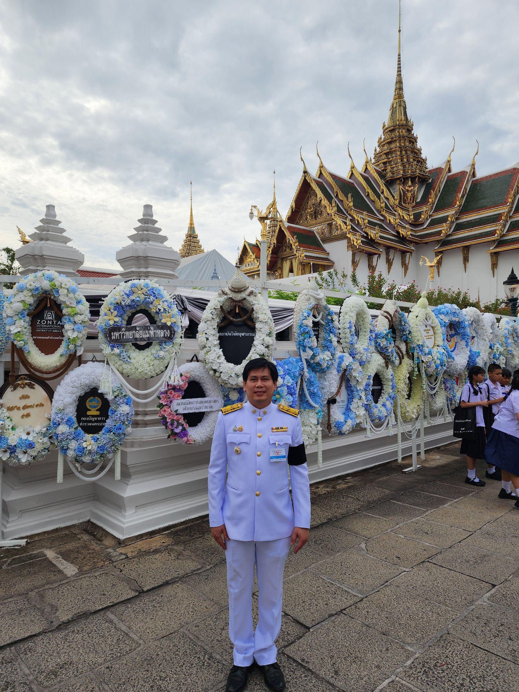 title - วันศุกร์ที่ 29 พฤษภาคม 2569 เวลา 05.00 น. นายวิทูล ประดิษฐบุญ ปฏิรูปที่ดินจังหวัดปราจีนบุรี เข้าร่วมเป็นเจ้าภาพในการบำเพ็ญกุศลถวายพระบรมศพ สมเด็จพระนางเจ้าสิริกิติ์ พระบรมราชินีนาถ พระบรมราชชนนีพันปีหลวง ครั้งที่ 4